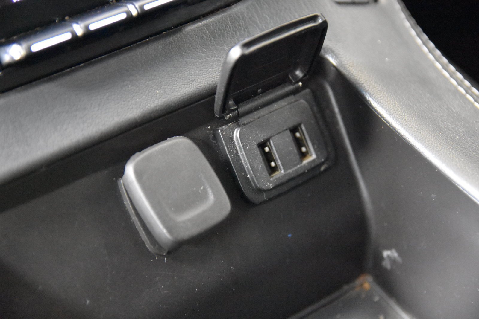 Used 2018 Chevrolet Tahoe LT RWD image 29