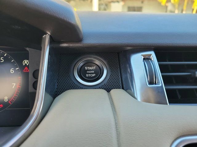 Used 2022 Land Rover Range Rover Sport HSE Silver Edition image 32