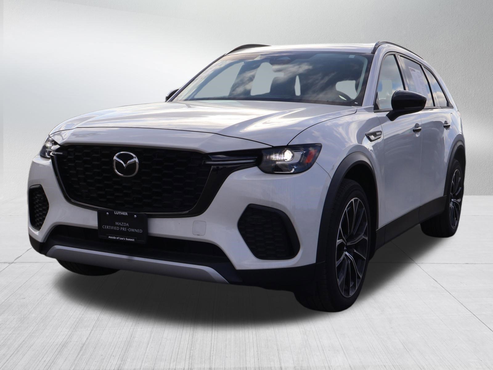 Certified 2025 MAZDA CX-70 Plug-In Hybrid w/ Premium Pkg image 3