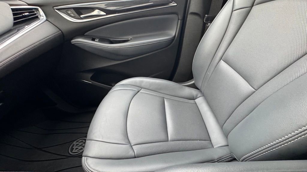 Used 2023 Buick Enclave Essence w/ Experience Buick Package image 28