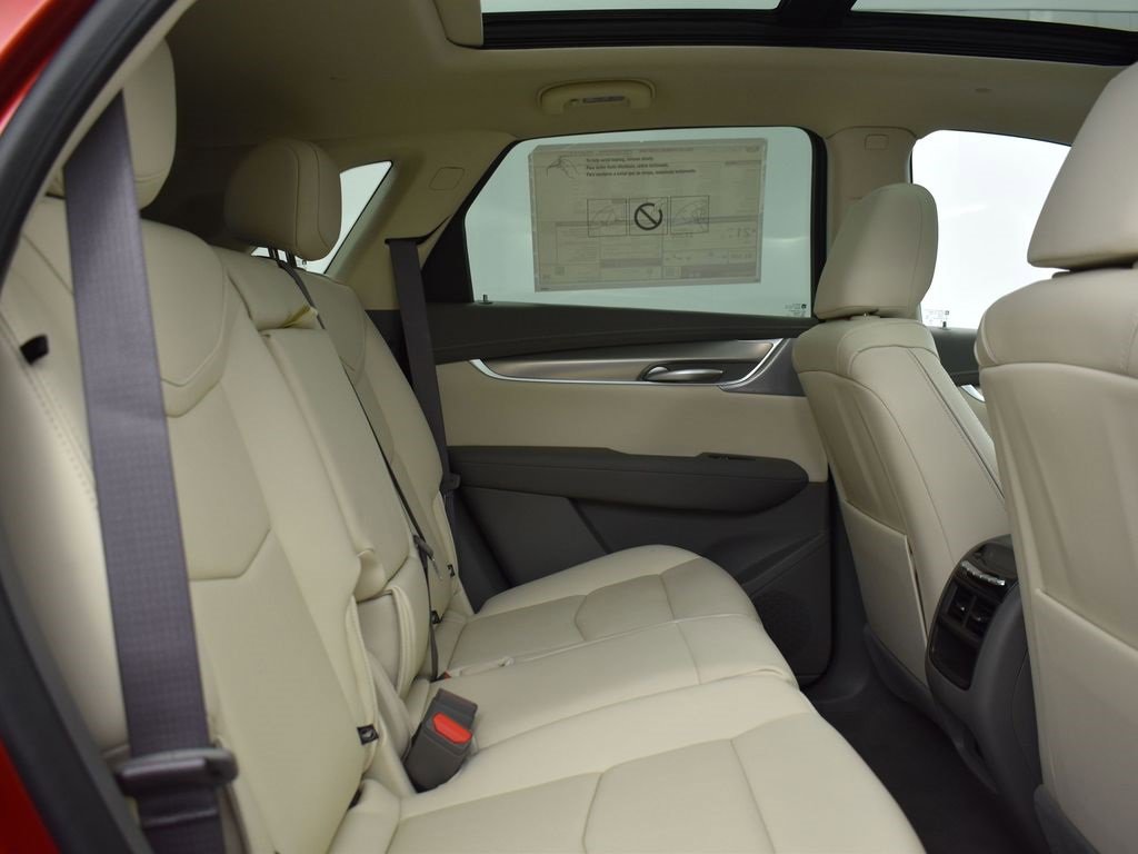 New 2025 Cadillac XT5 Premium Luxury w/ LPO, Floor Liner Package image 30