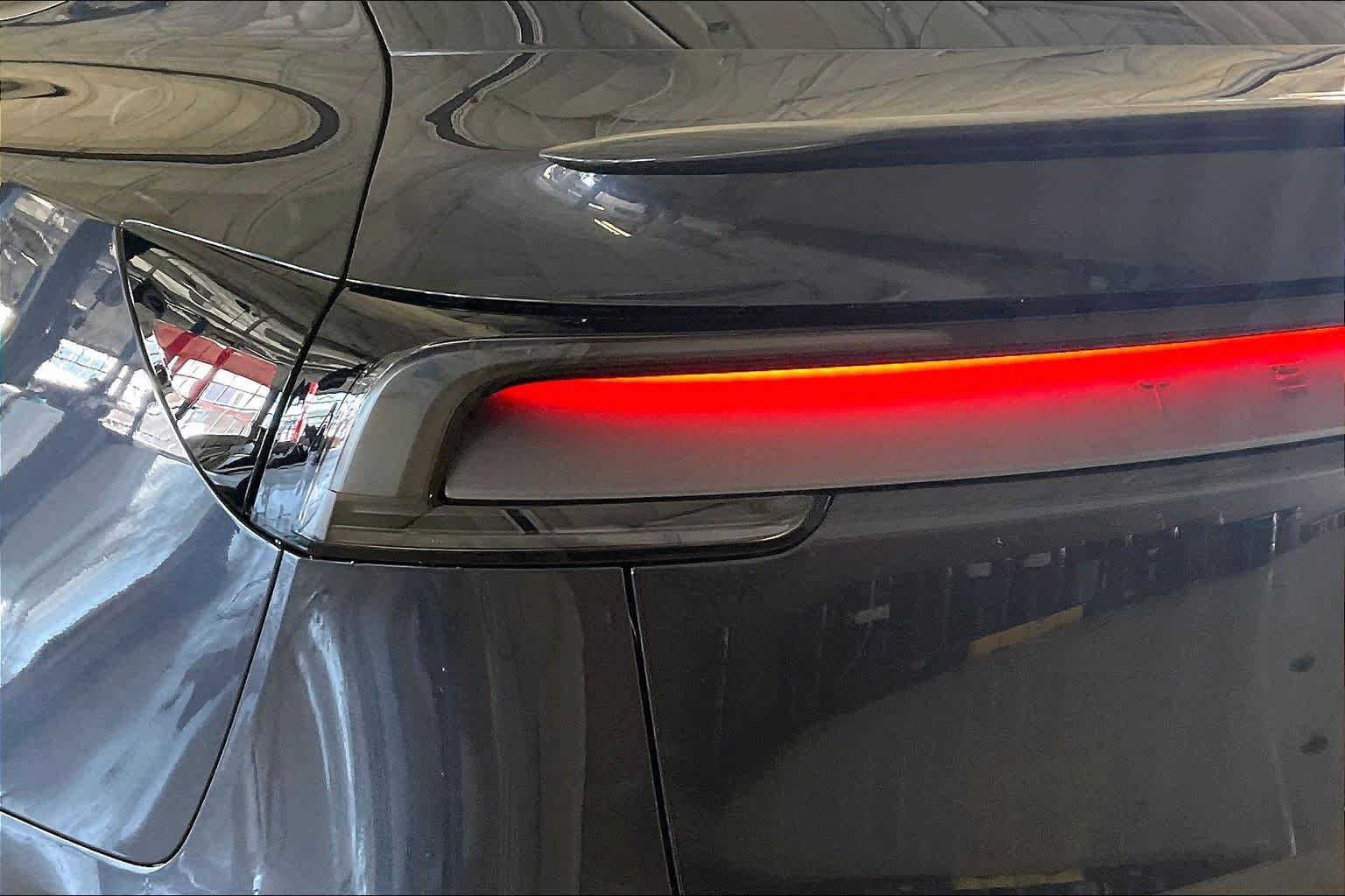 Used 2026 Tesla Model Y AWD image 25
