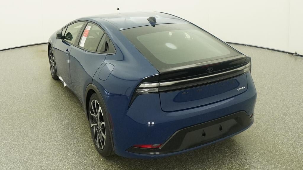 New 2026 Toyota Prius Plug-In Hybrid FWD image 6
