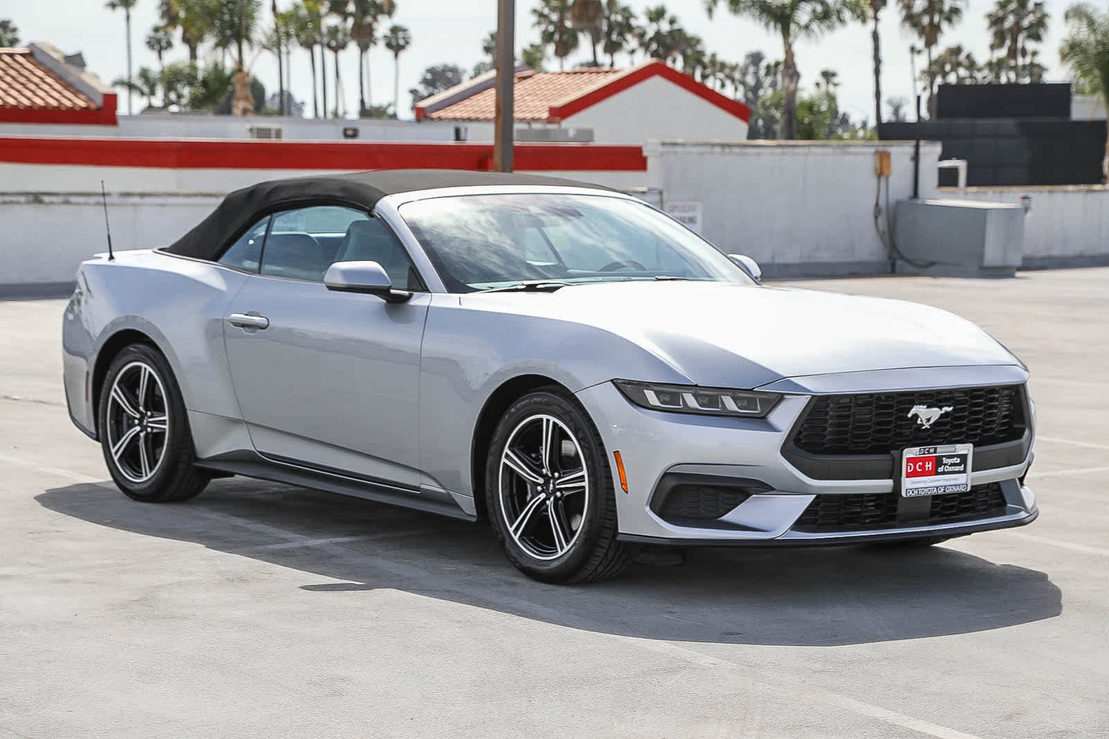 Used 2024 Ford Mustang Premium image 4
