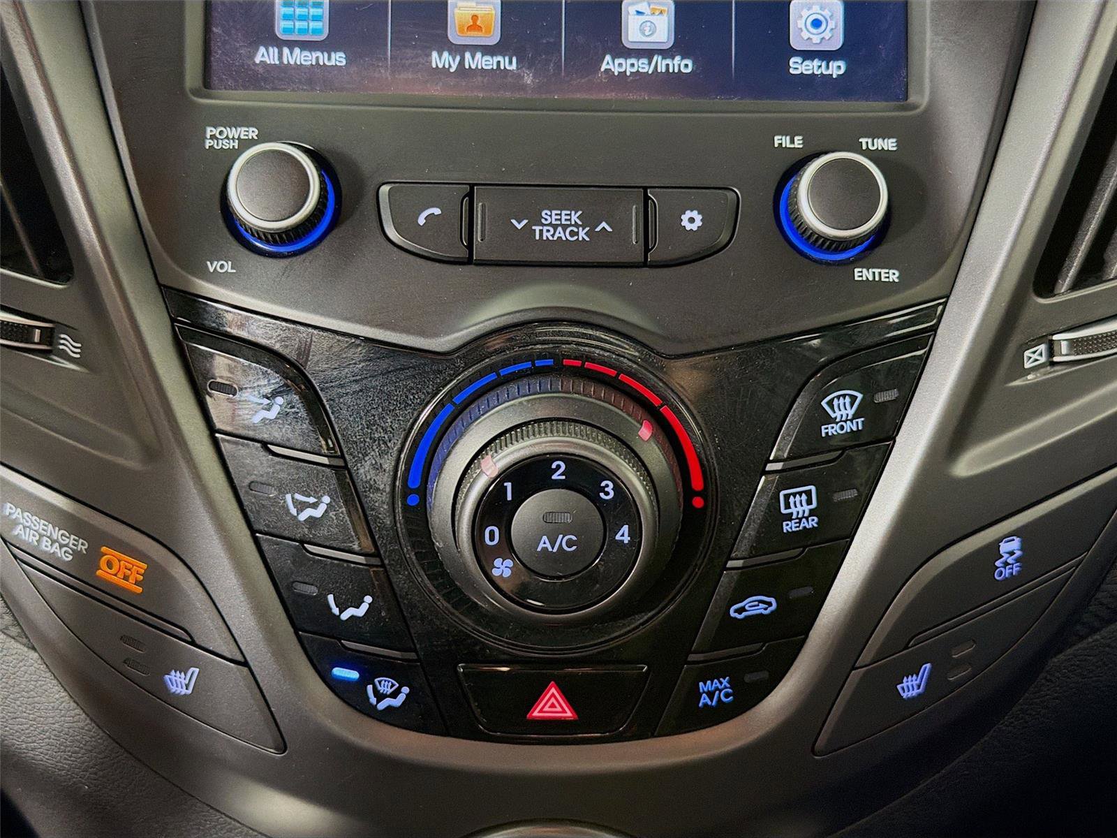 Used 2017 Hyundai Veloster Turbo image 16