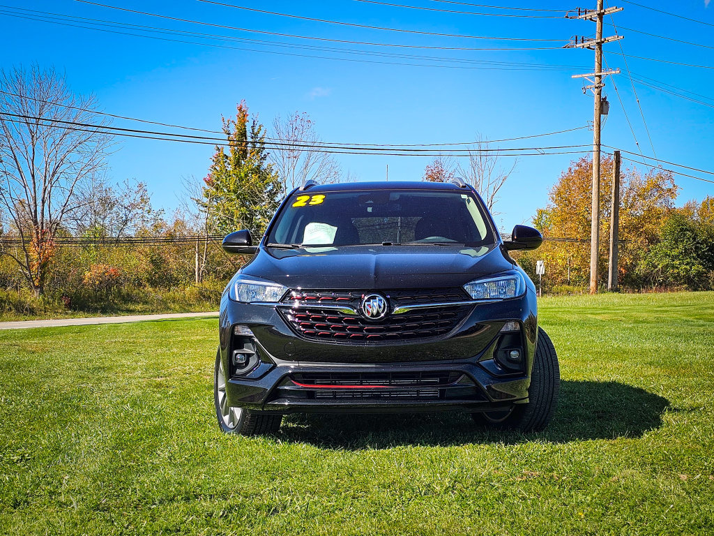 Used 2023 Buick Encore GX Select w/ Sport Touring Package AWD/4WD image 9