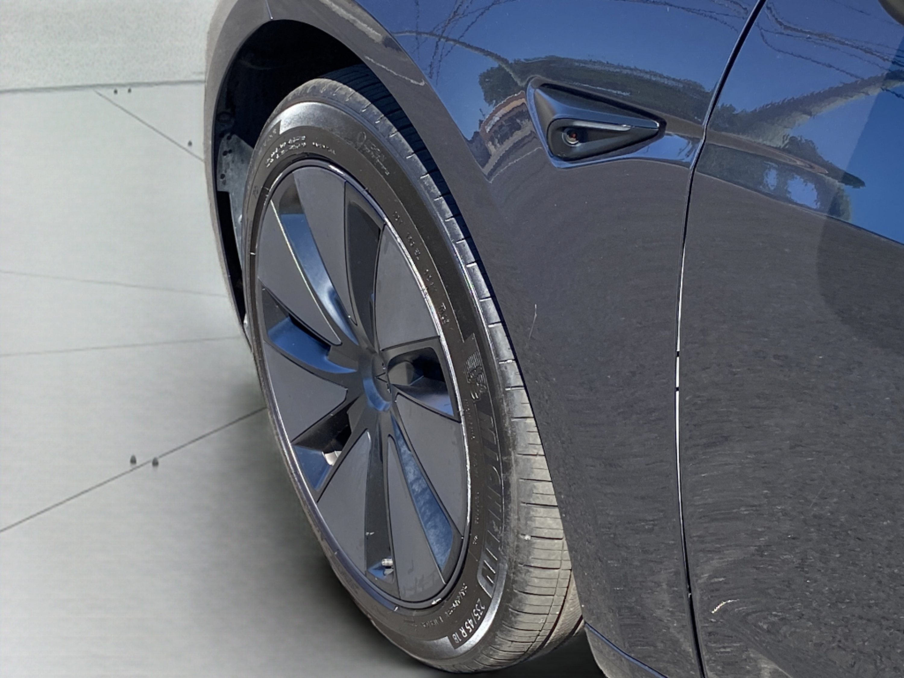 Used 2025 Tesla Model 3 Long Range RWD image 11