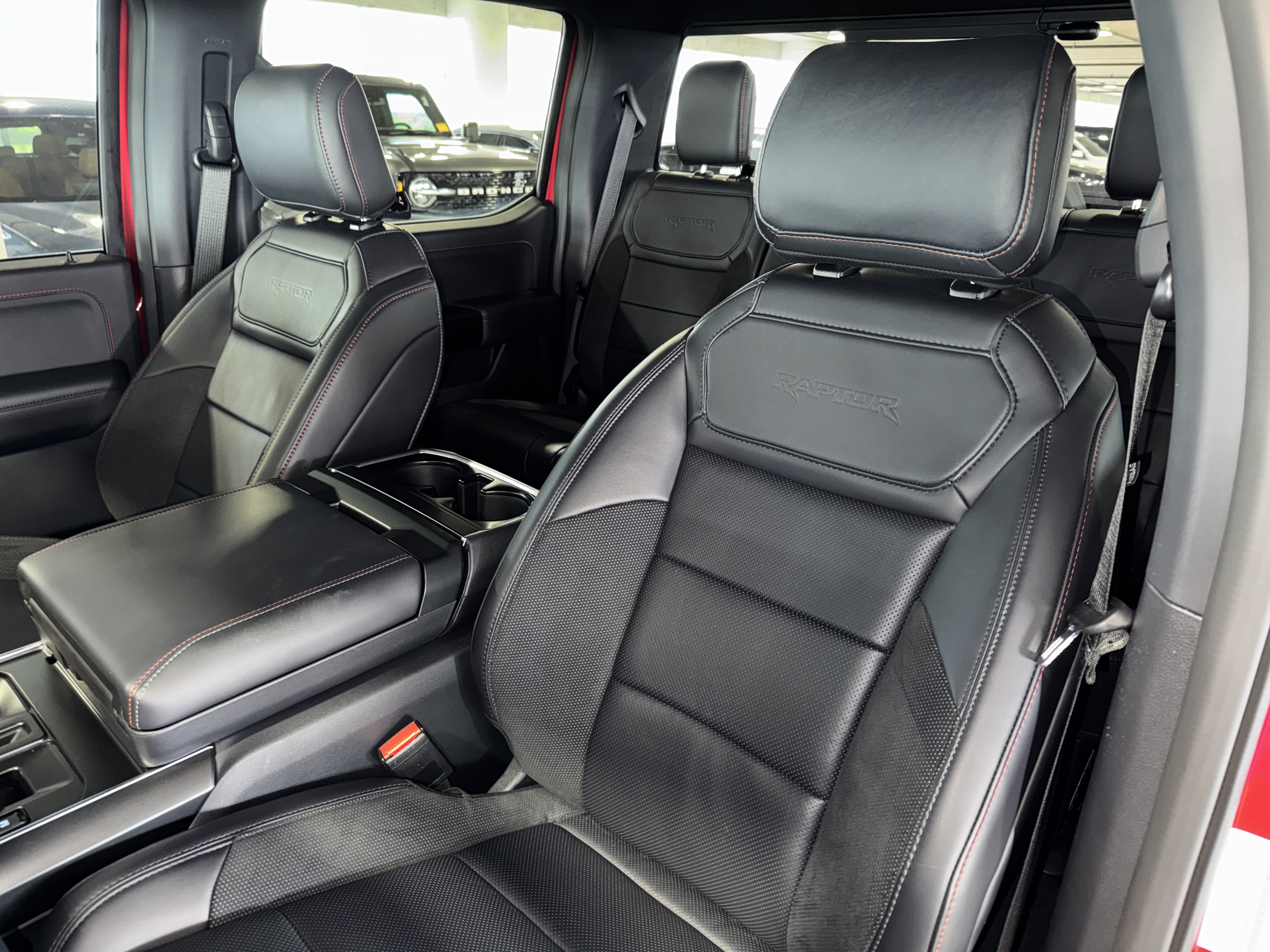 Used 2025 Ford F150 Raptor AWD/4WD image 31