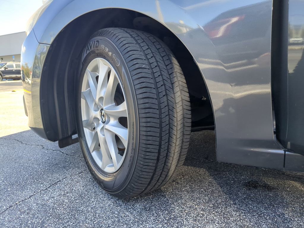 Used 2014 MAZDA MAZDA3 i Touring image 30