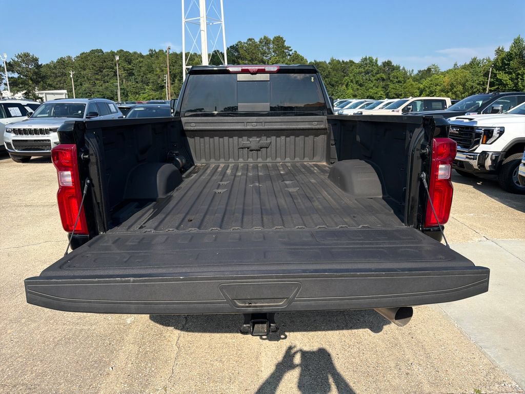 Used 2025 Chevrolet Silverado 3500 High Country w/ High Country Premium Package AWD/4WD image 24