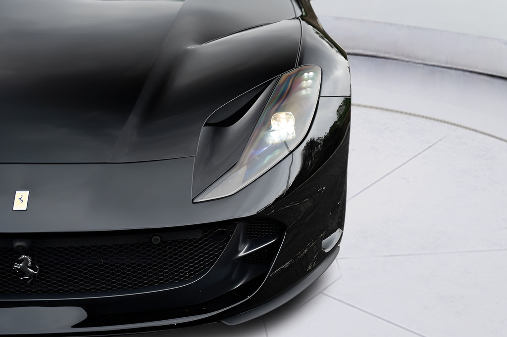 Used 2021 Ferrari 812 GTS RWD image 7