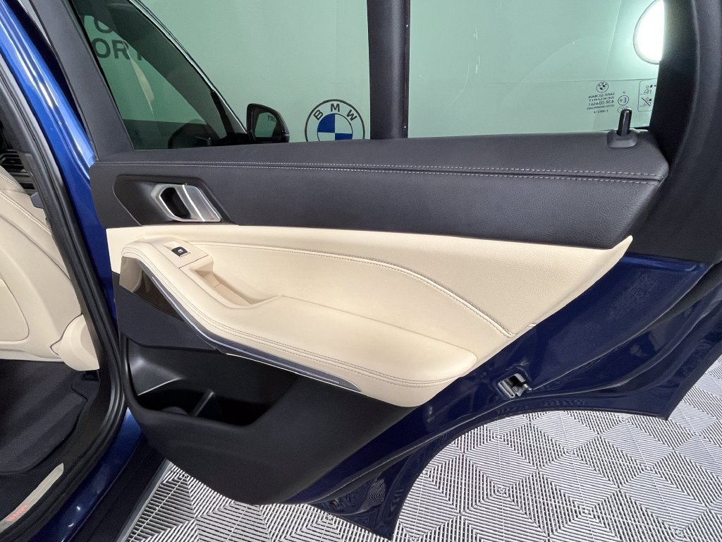 Used 2022 BMW X5 xDrive40i w/ Premium Package AWD/4WD image 22