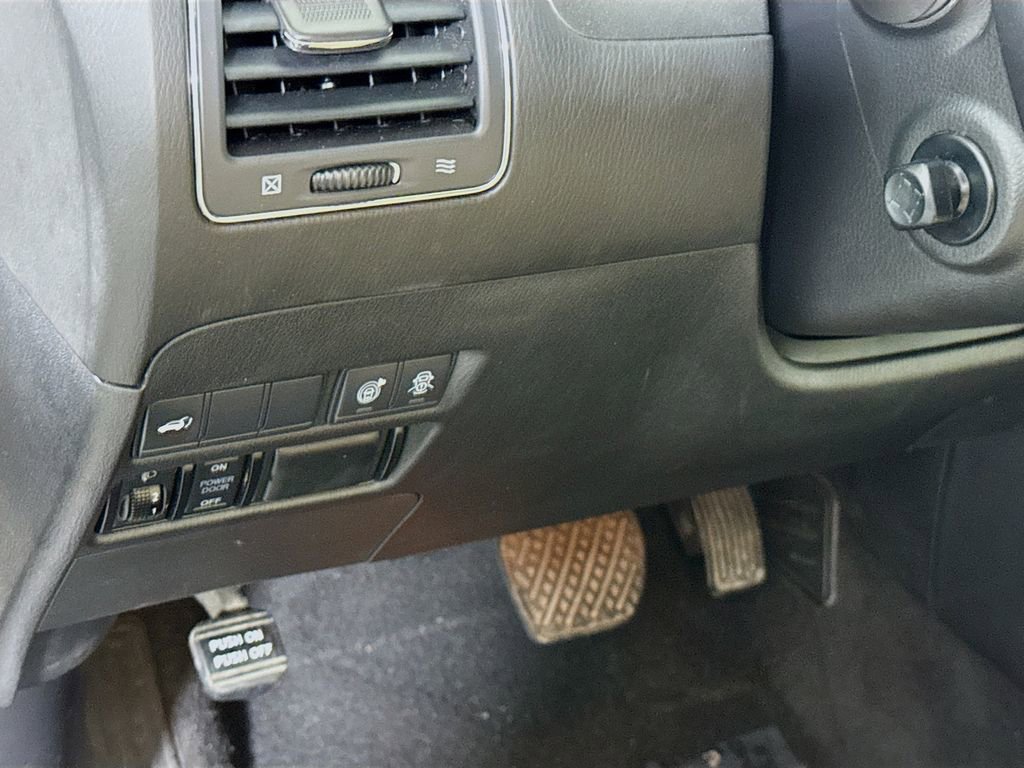 Used 2019 Nissan Armada SL w/ Premium Package image 21