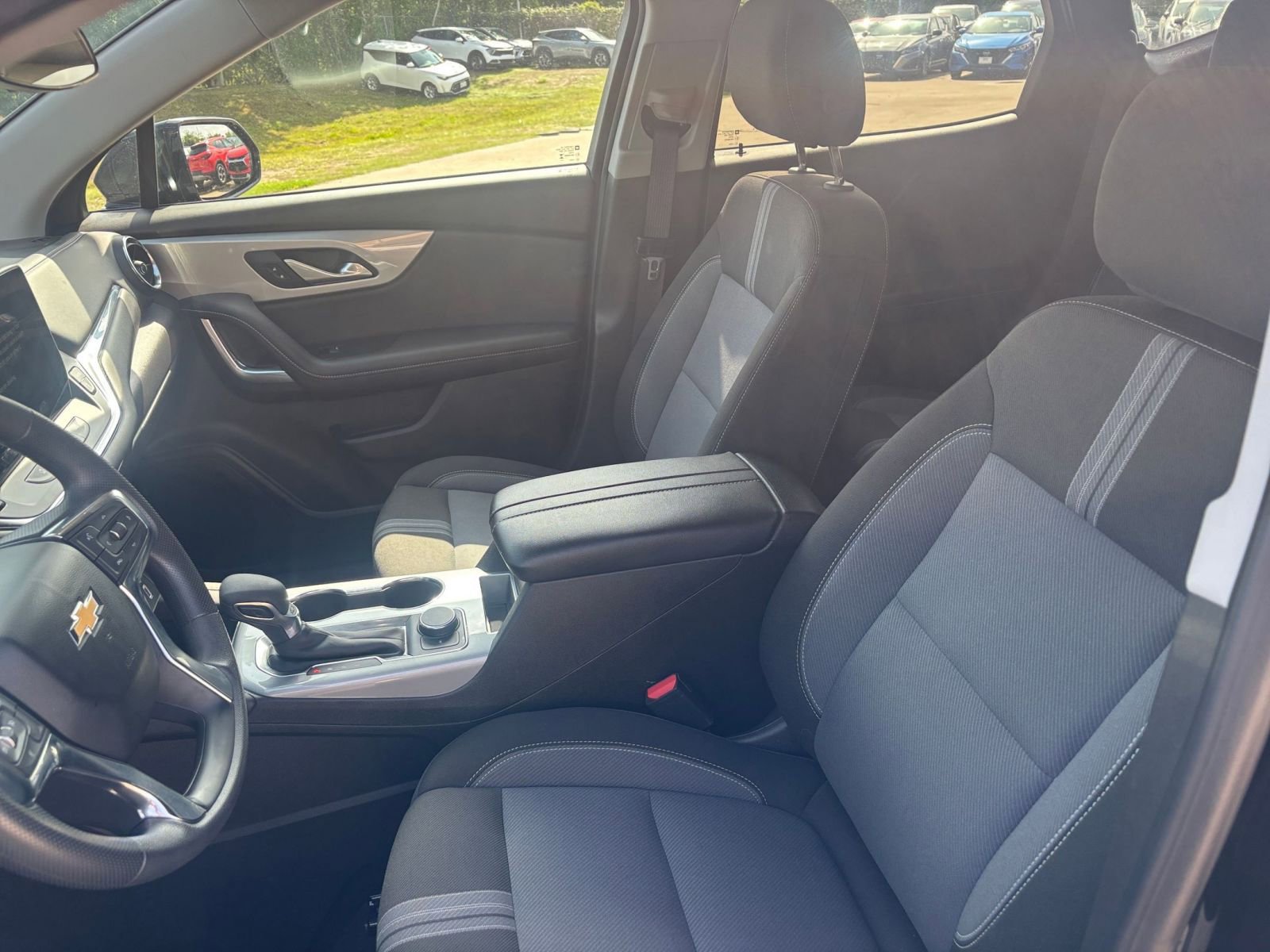 Used 2025 Chevrolet Blazer LT image 35