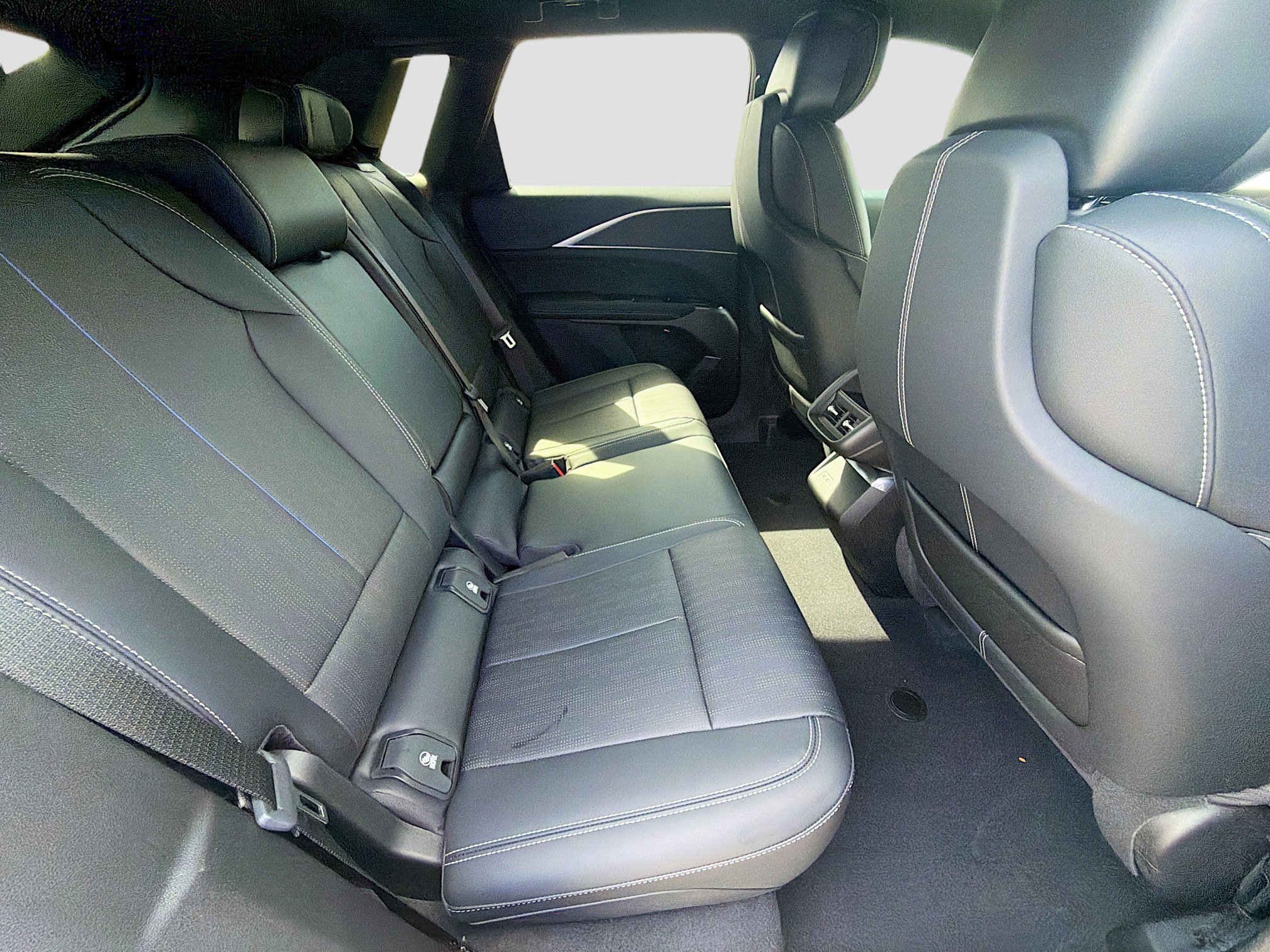 Used 2024 Cadillac Lyriq Luxury image 29