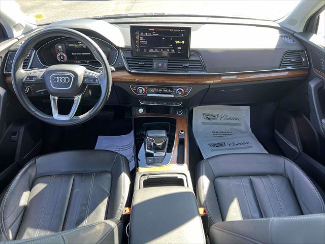 Used 2022 Audi Q5 2.0T Premium Plus w/ Premium Plus Package AWD/4WD image 13