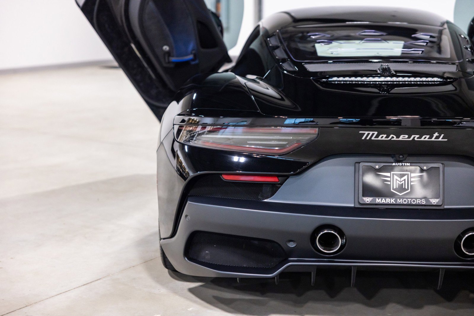 Used 2022 Maserati MC20 Coupe RWD image 14