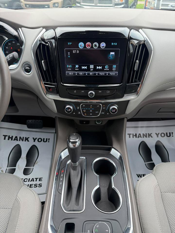 Used 2018 Chevrolet Traverse LT FWD image 13
