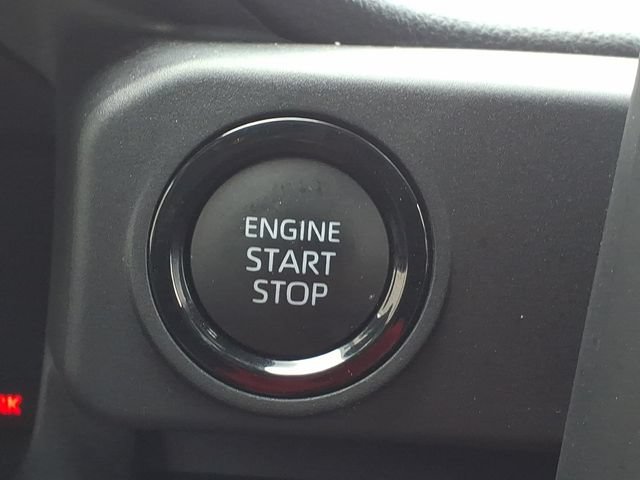 Used 2025 Toyota Tacoma SR RWD image 18