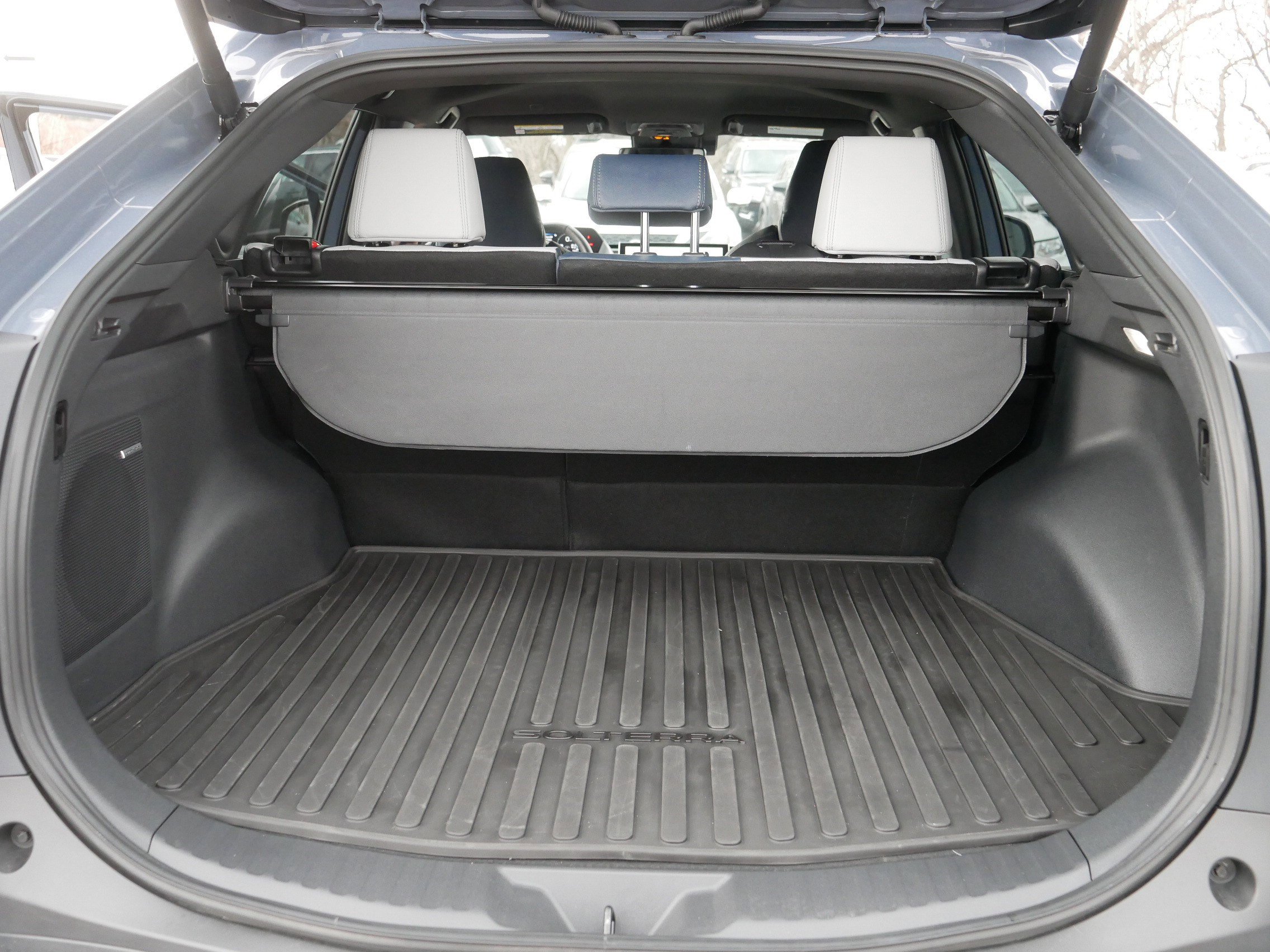 Used 2024 Subaru Solterra Limited image 18