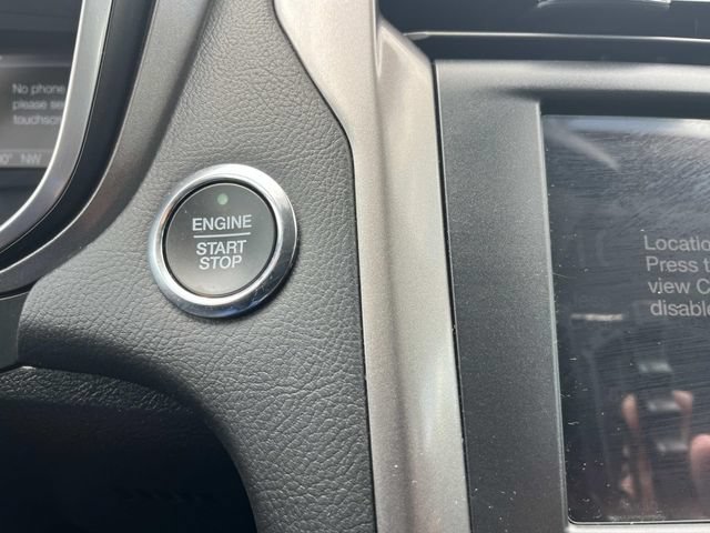 Used 2019 Ford Fusion SE FWD image 30