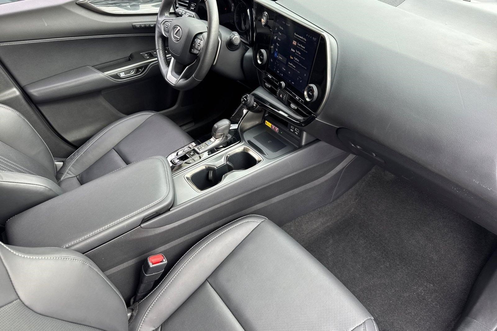 Used 2023 Lexus NX 350 AWD image 33