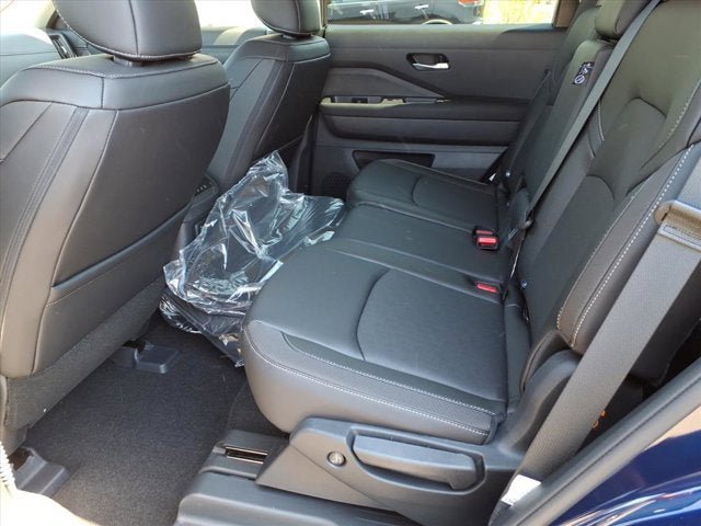 New 2026 Nissan Pathfinder SL AWD/4WD image 6