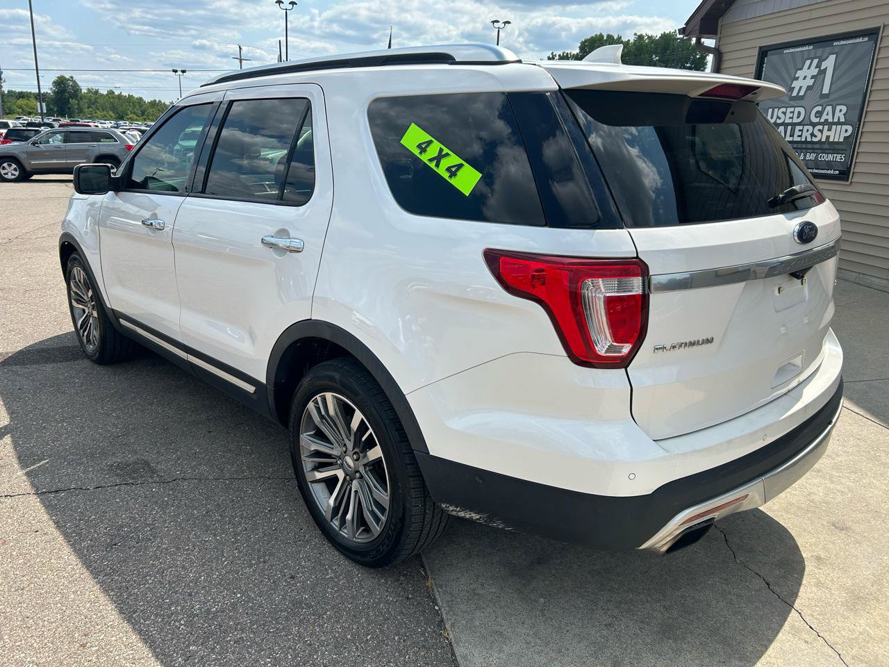 Used 2016 Ford Explorer Platinum AWD/4WD image 7