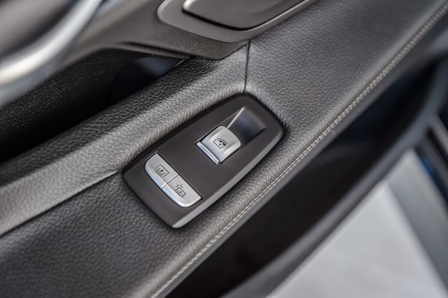 Used 2019 BMW 740i w/ M Sport Package RWD image 56