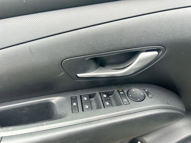 Certified 2025 Hyundai Tucson SEL FWD image 17
