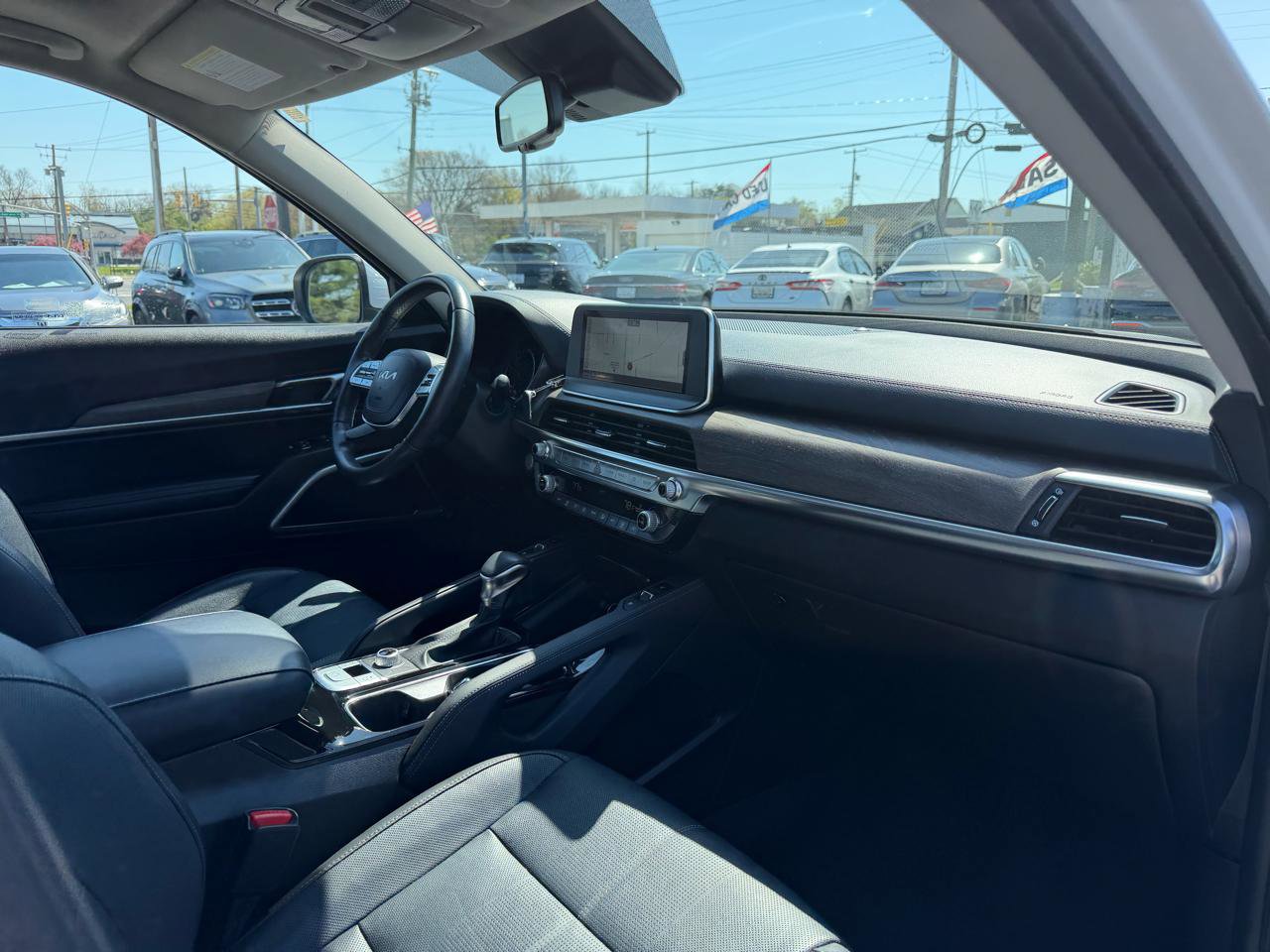 Used 2022 Kia Telluride EX w/ EX Premium Package image 24