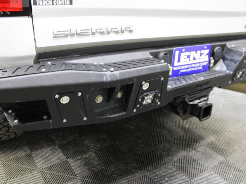 Used 2017 GMC Sierra 2500 Denali w/ Duramax Plus Package AWD/4WD image 34
