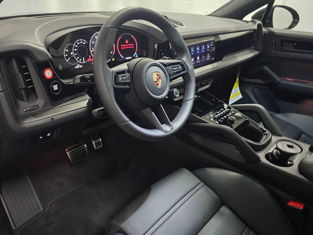 New 2026 Porsche Cayenne GTS image 4
