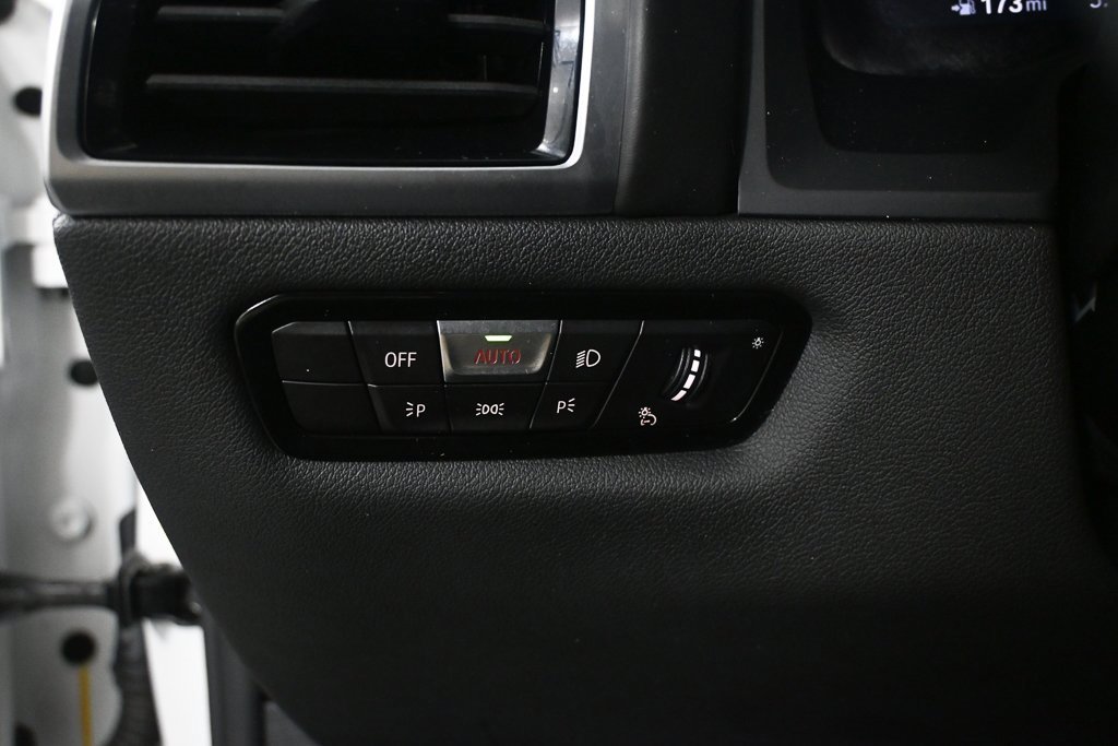 Used 2020 BMW 840i Gran Coupe w/ M Sport Package image 9