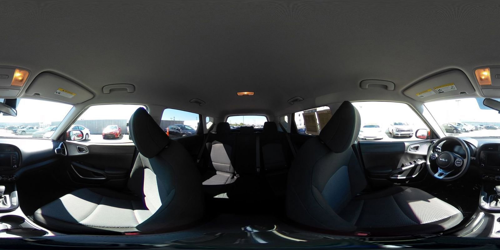 Used 2025 Kia Soul LX w/ LX Technology Package FWD image 40