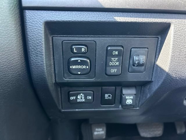 Used 2021 Toyota Tundra SR5 AWD/4WD image 22
