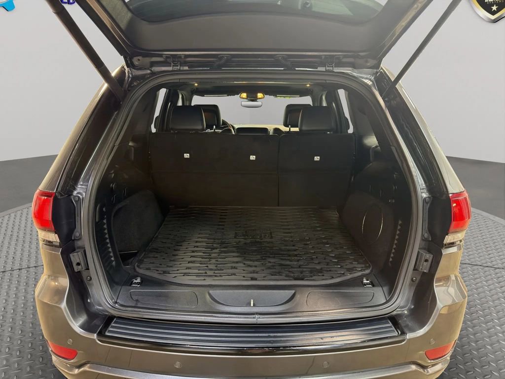 Used 2017 Jeep Grand Cherokee Altitude image 19
