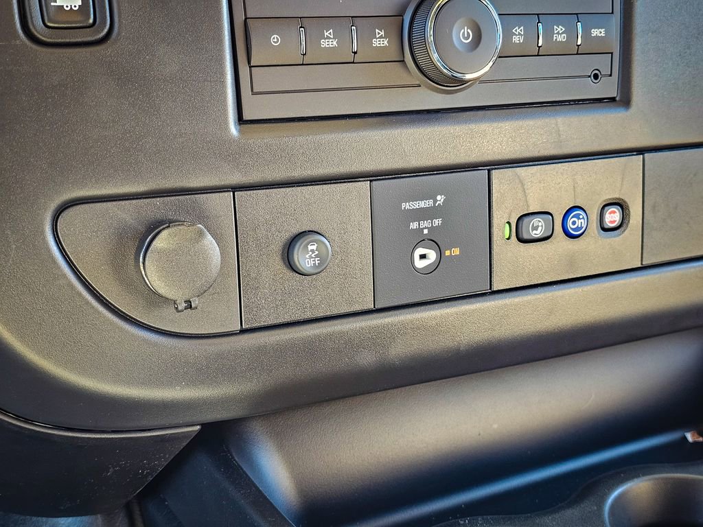 New 2025 GMC Savana 2500 w/ Driver Convenience Package image 21
