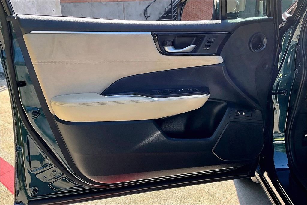 Used 2018 Honda Clarity Touring image 24