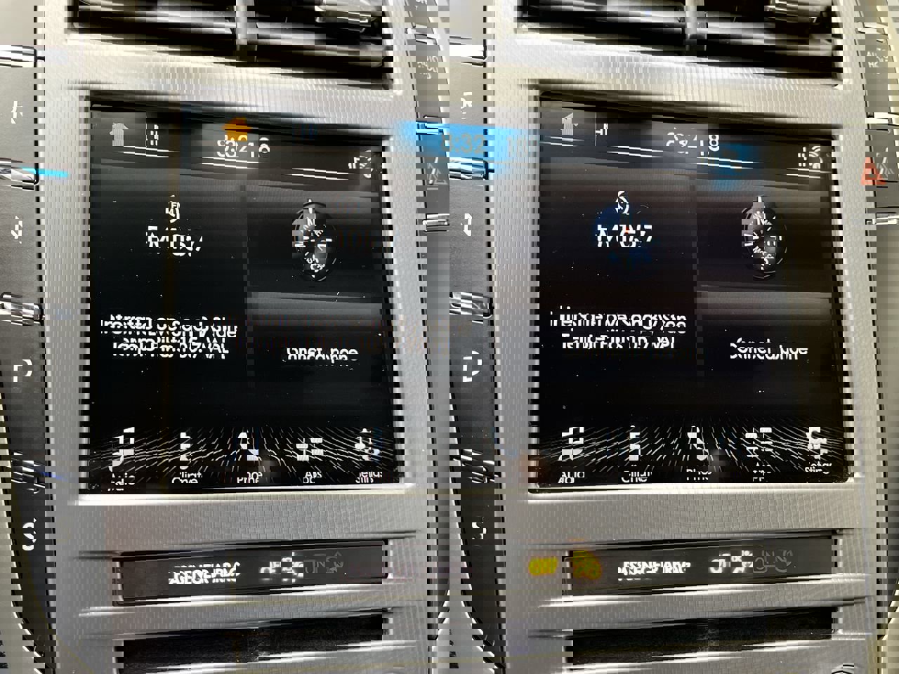 Used 2017 Lincoln MKZ Select w/ Climate Package image 18