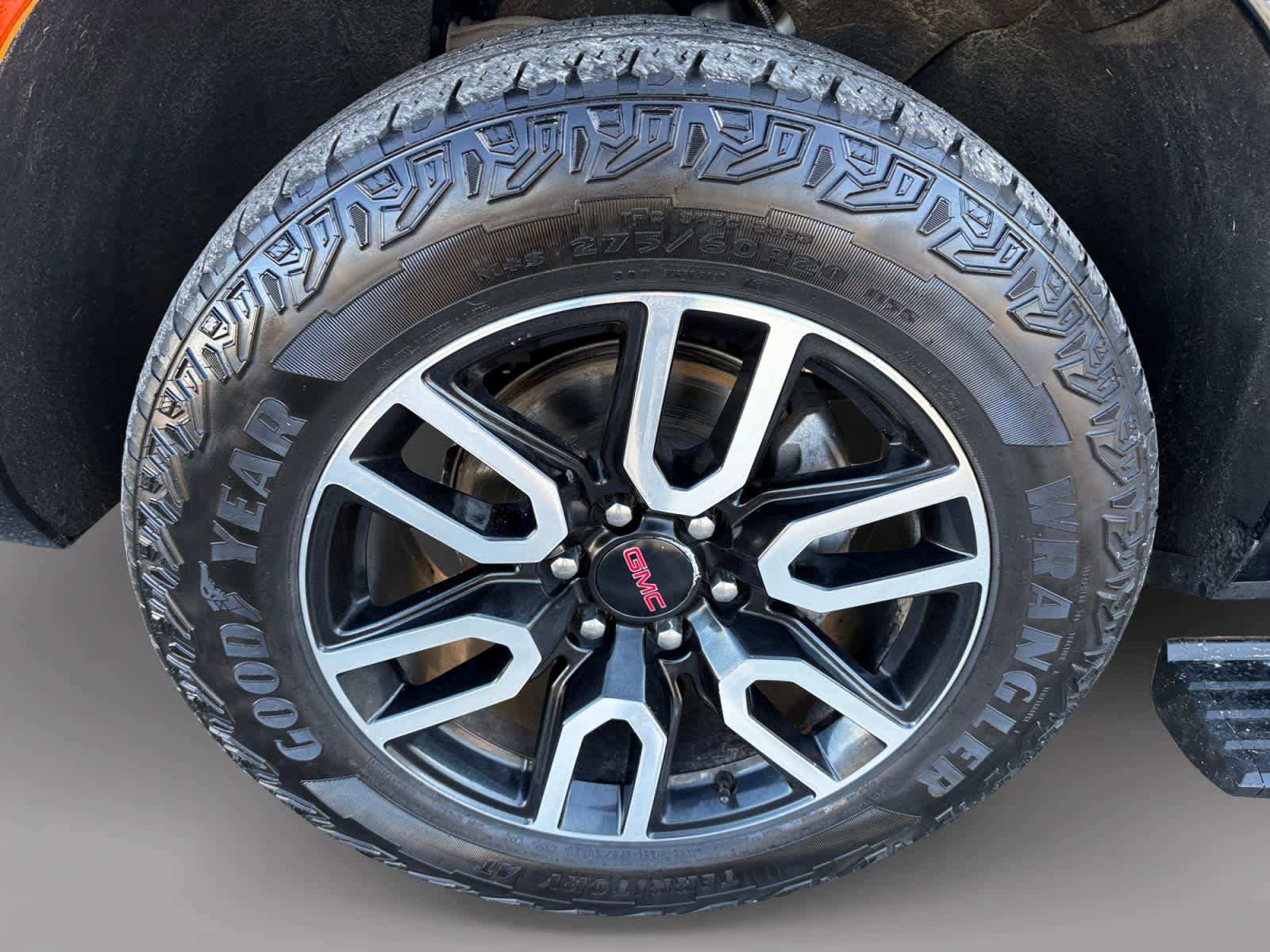 Used 2023 GMC Yukon AT4 w/ AT4 Premium Package image 35