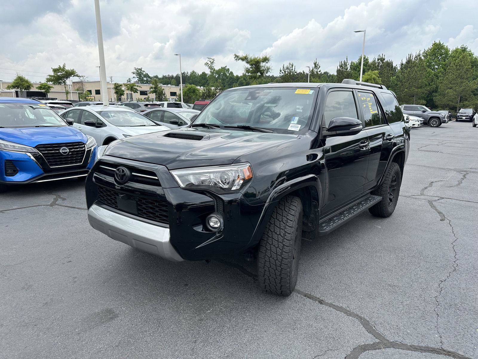 Used 2023 Toyota 4Runner TRD Off-Road Premium w/ Off Road Premium Plus Package AWD/4WD image 2