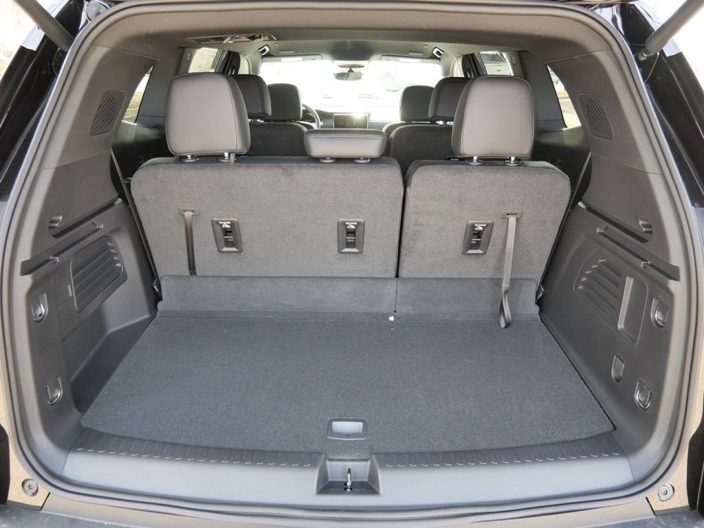 New 2026 GMC Acadia Elevation w/ Elevation Premium Package AWD/4WD image 30