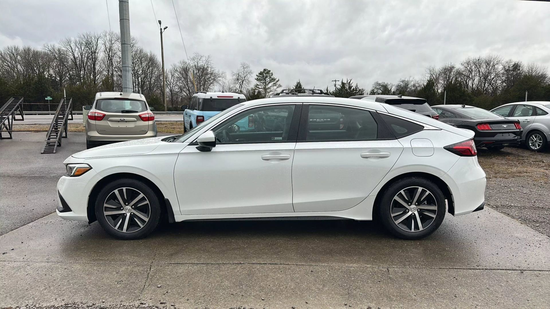 Used 2024 Honda Civic LX image 6