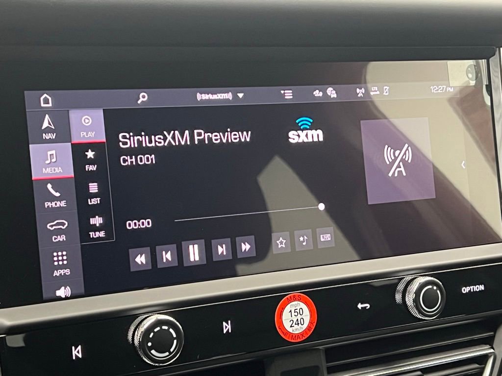 Used 2026 Porsche Macan AWD/4WD image 14