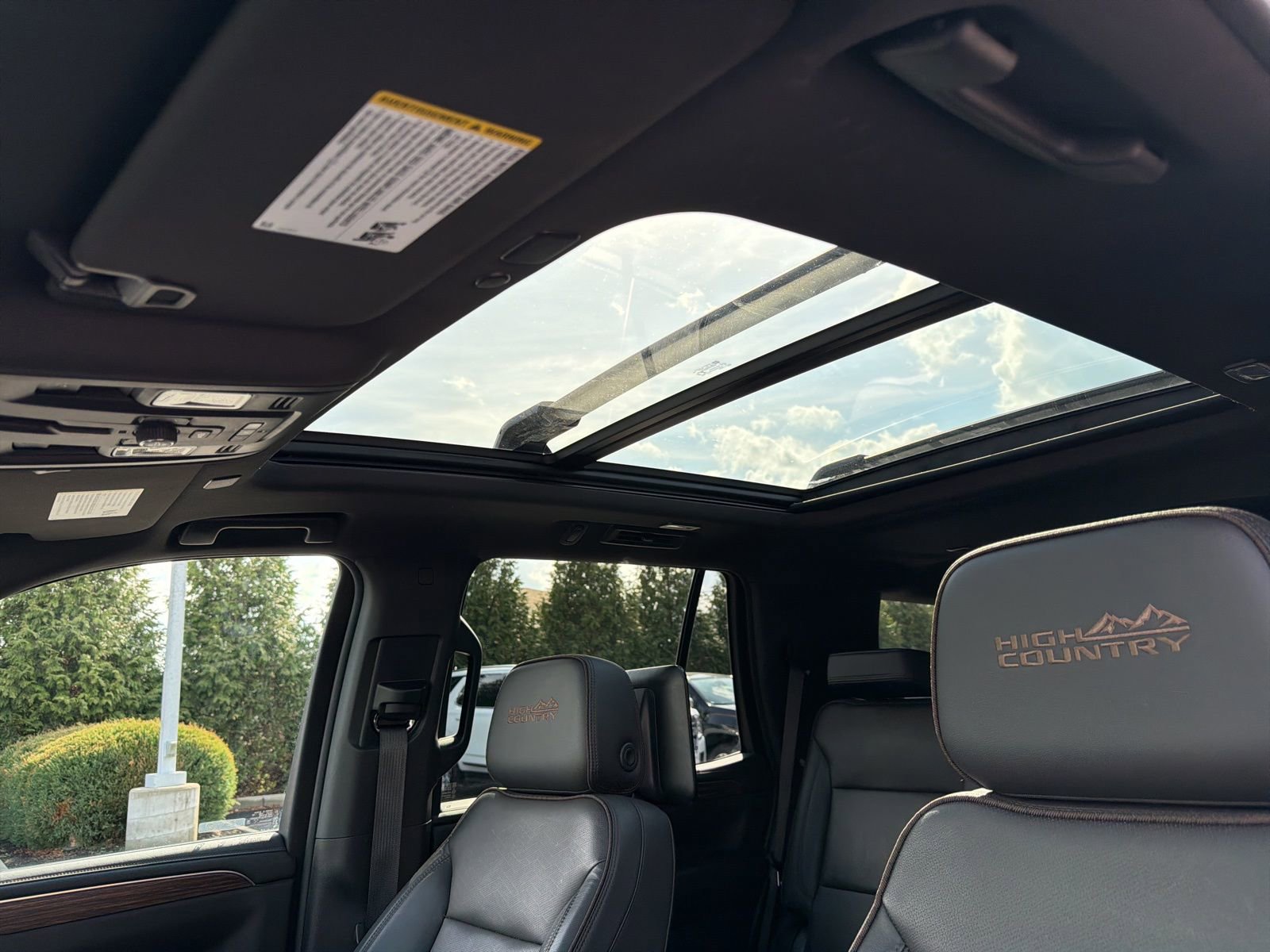 Used 2021 Chevrolet Tahoe High Country AWD/4WD image 23