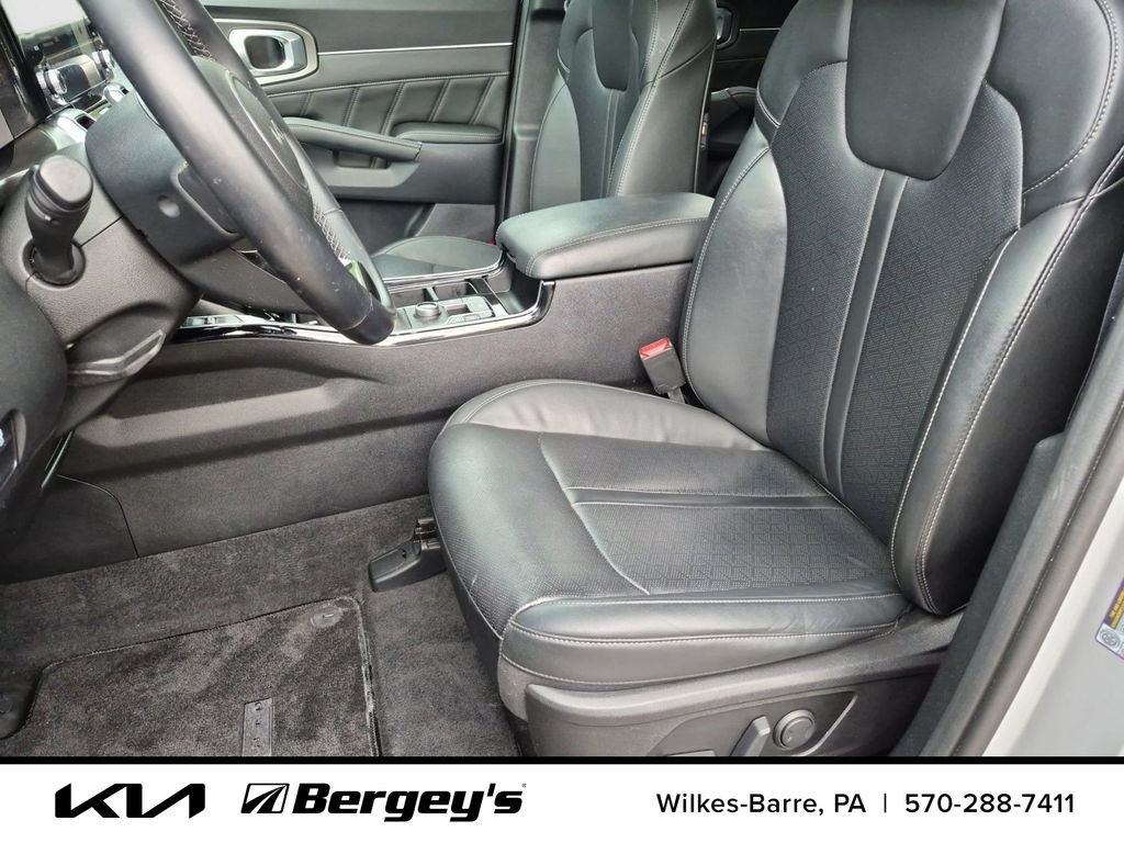 Certified 2023 Kia Sorento SX AWD/4WD image 12