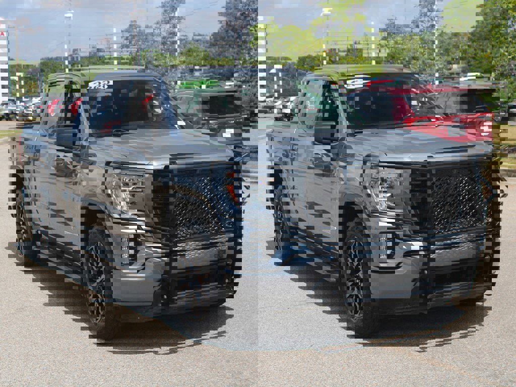 Used 2020 GMC Sierra 1500 Elevation w/ Elevation Value Package image 21