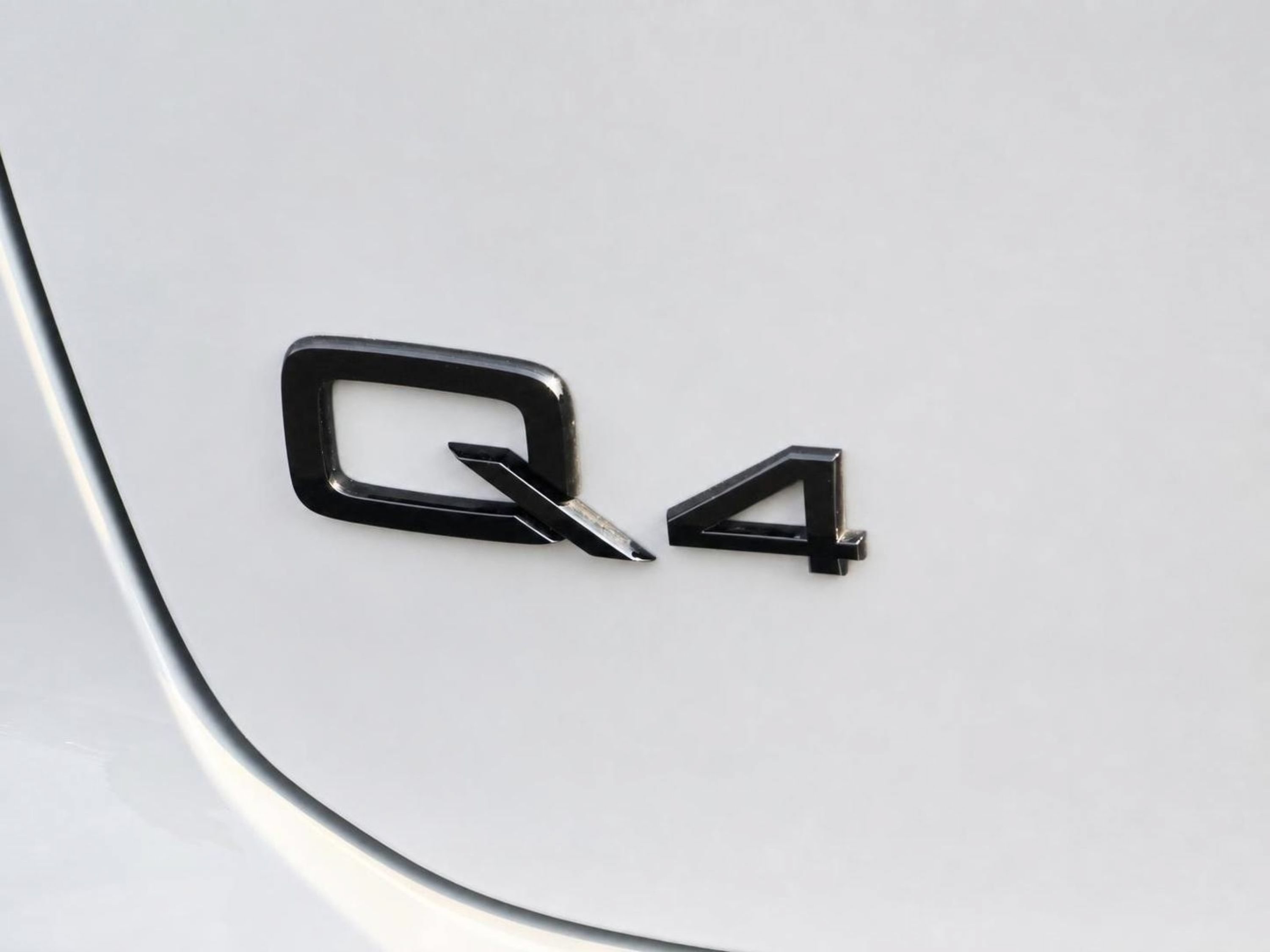 Used 2023 Audi Q4 e-tron Premium Plus w/ Premium Plus AWD/4WD image 34