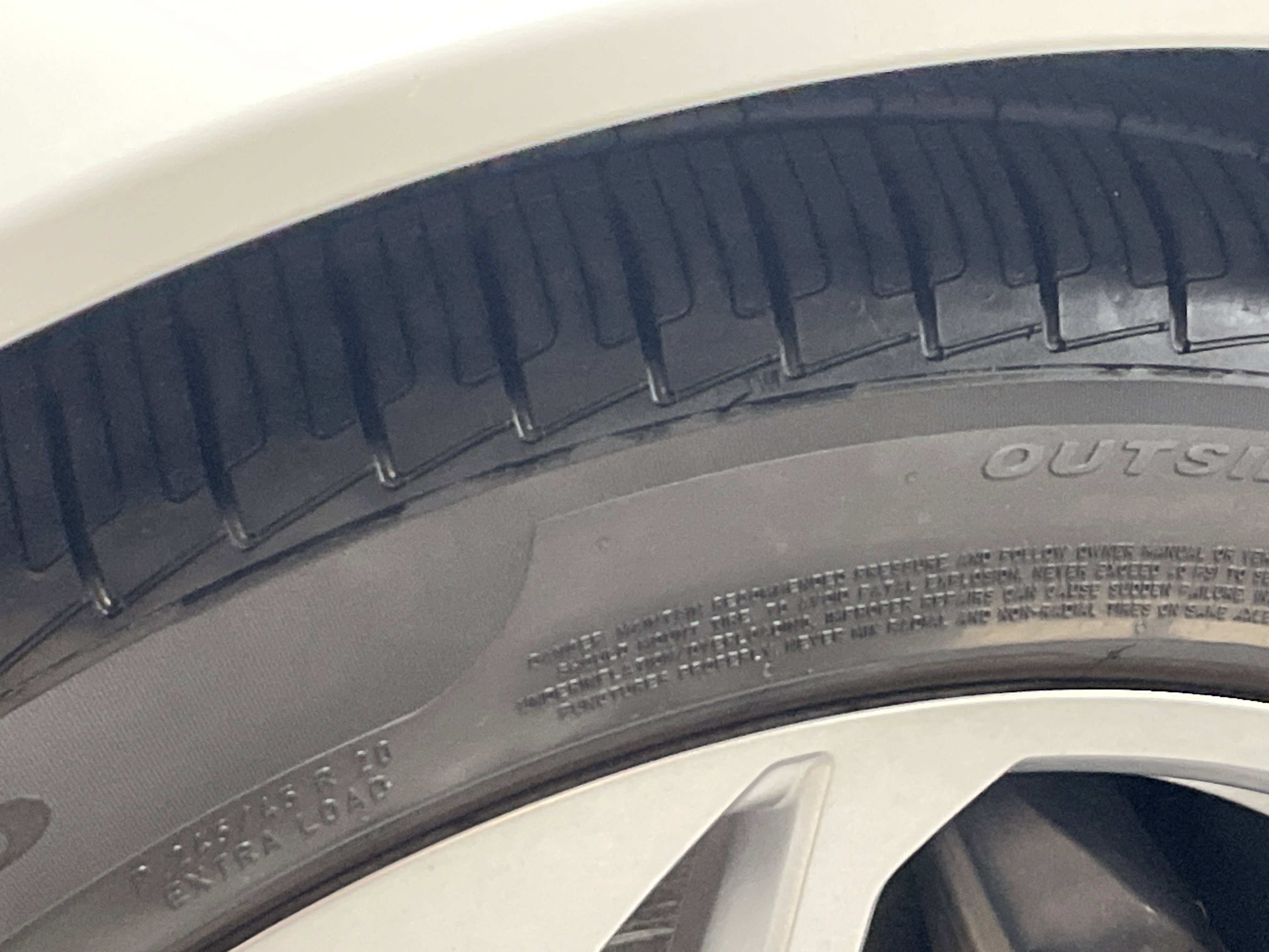 Used 2023 Audi e-tron GT Premium Plus image 14